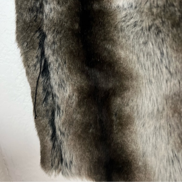 Woodland Faux Fur Vest Cashmere Lined XL Black Brown - Picture 4 of 9